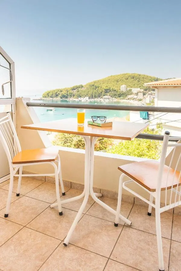 Margarita Guesthouse Himare 0*,  Albania