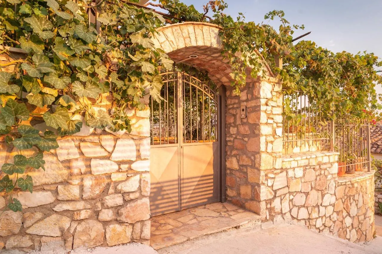 Margarita Guesthouse Himare Albanië